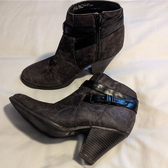 Steve Madden booties - Picture 3 of 7
